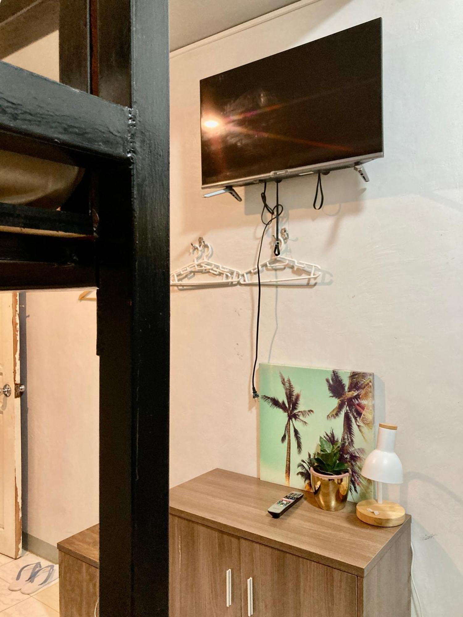 Hometel Barrio House Mactan Lapu-Lapu City Eksteriør bilde