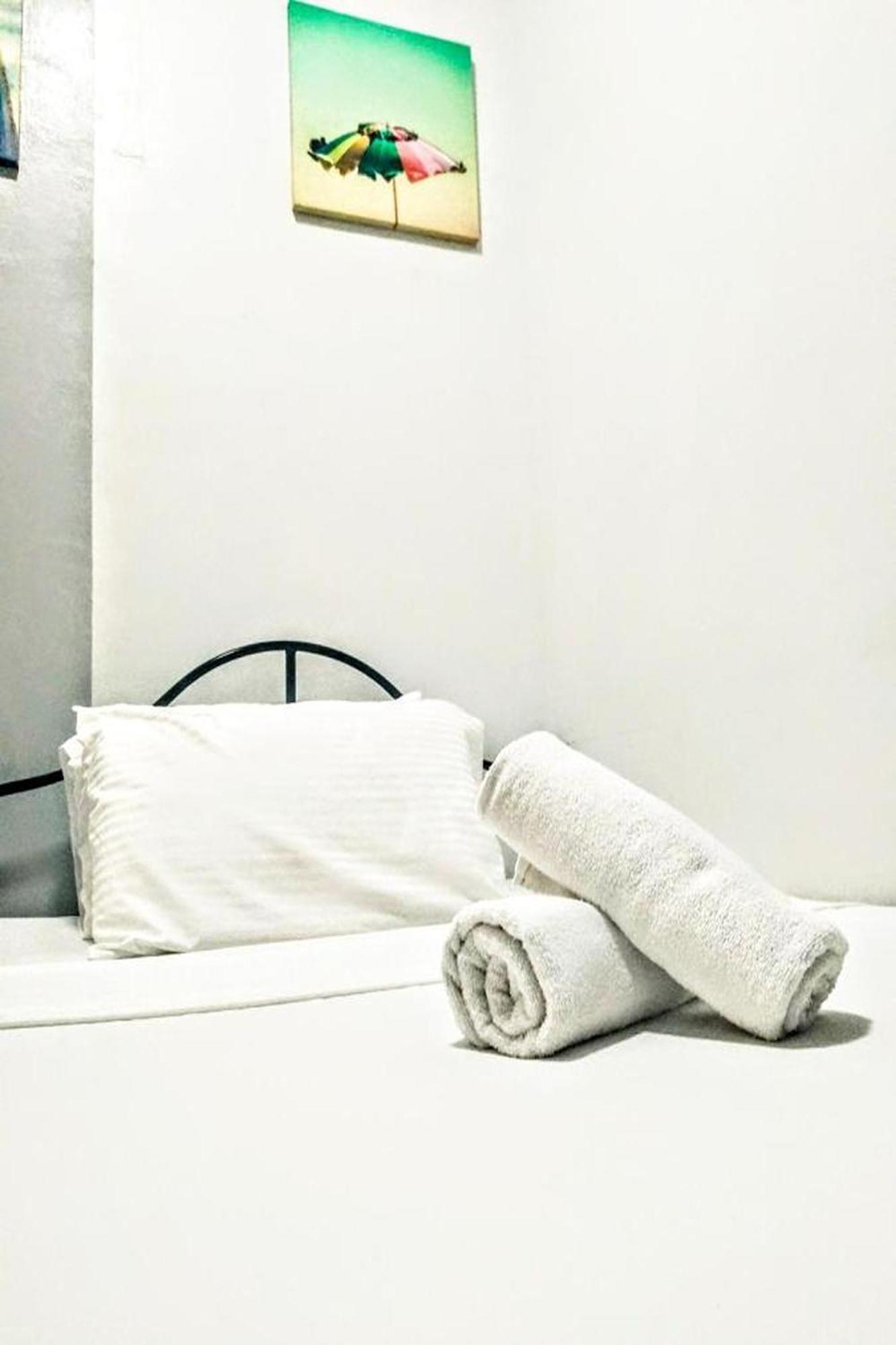Hometel Barrio House Mactan Lapu-Lapu City Eksteriør bilde