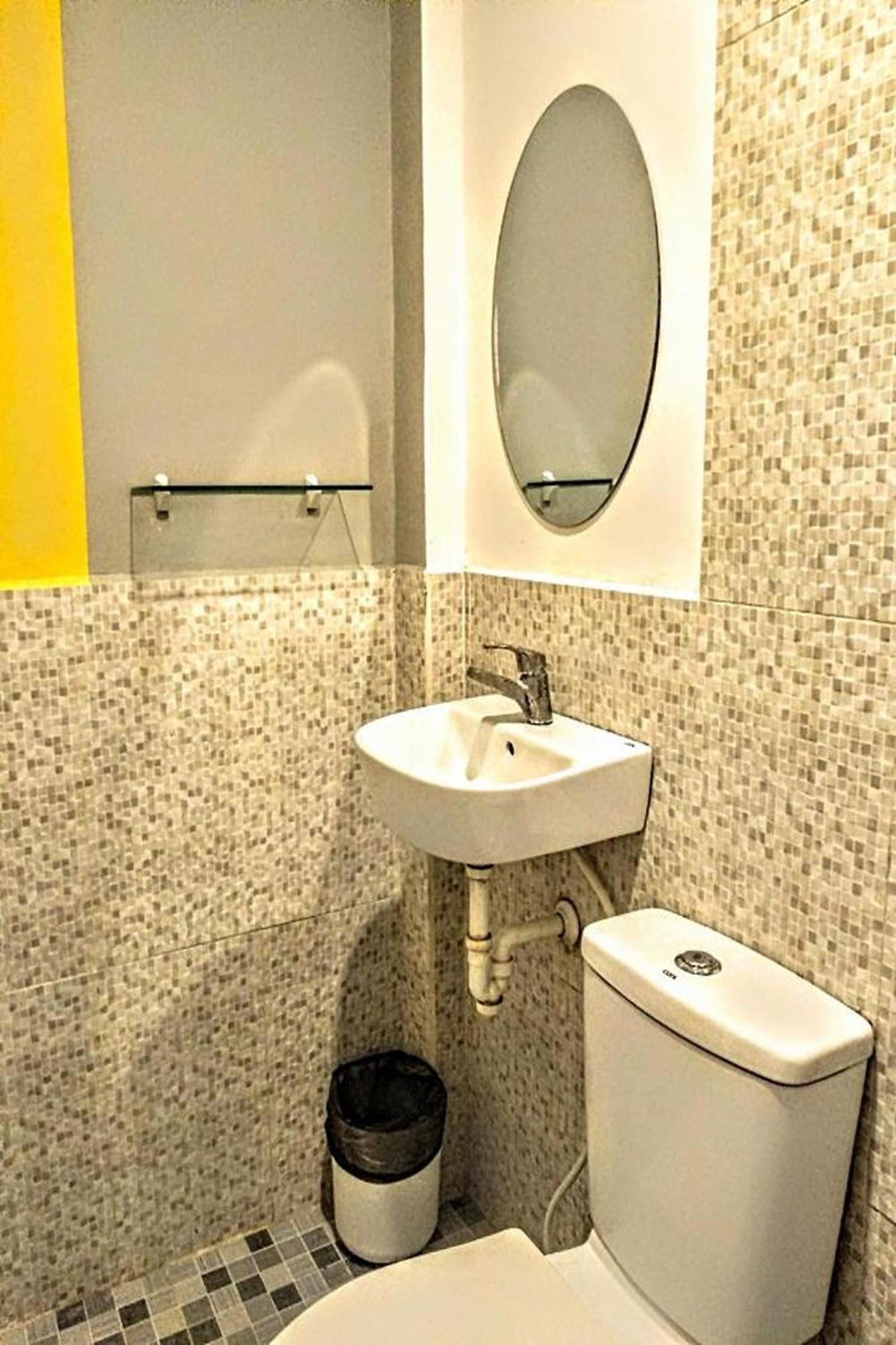 Hometel Barrio House Mactan Lapu-Lapu City Eksteriør bilde
