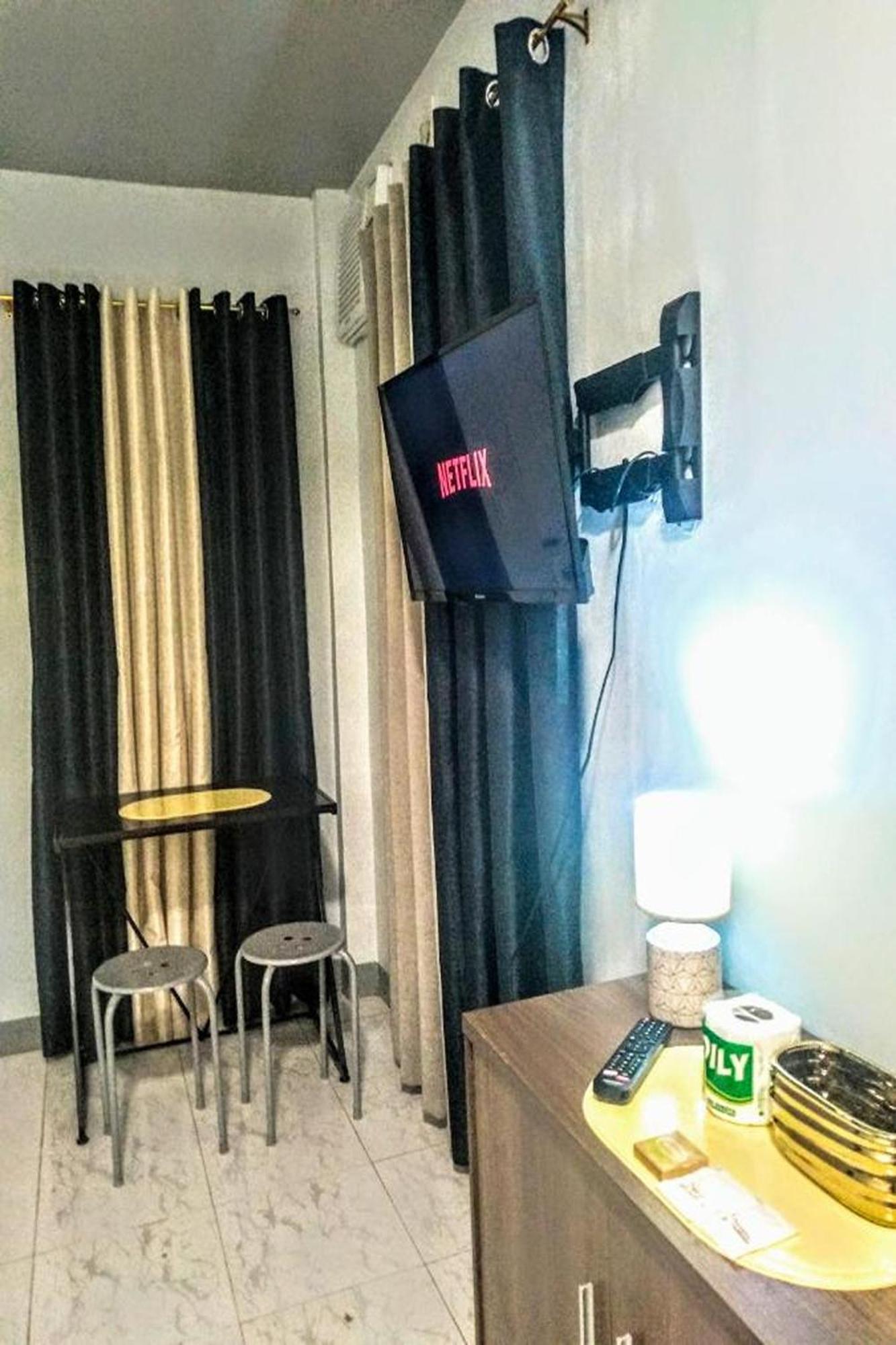 Hometel Barrio House Mactan Lapu-Lapu City Eksteriør bilde